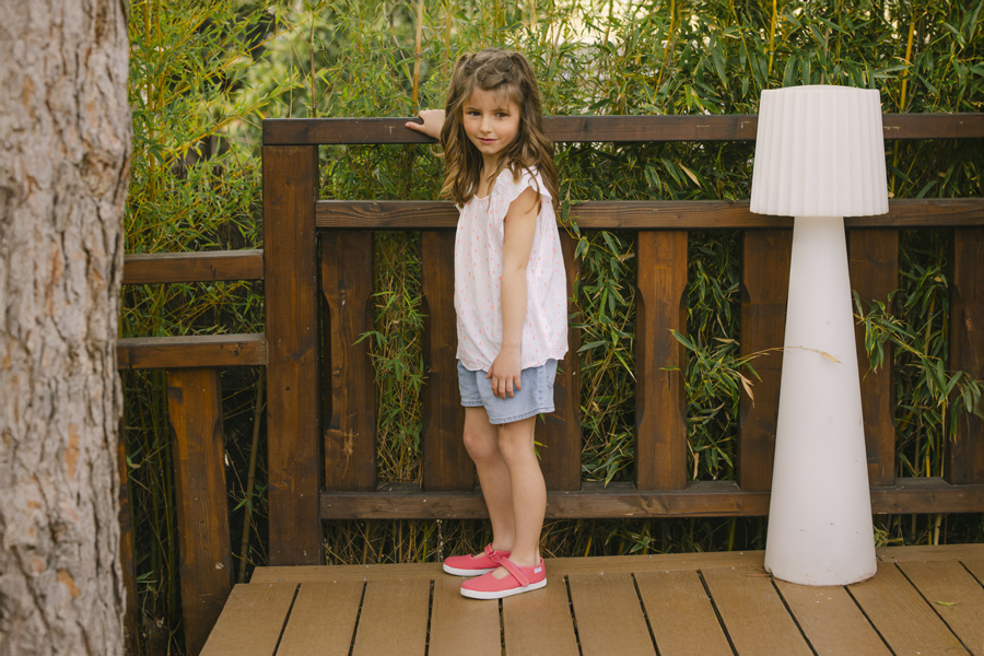 Chaussures Babies Fille à scratch style basket