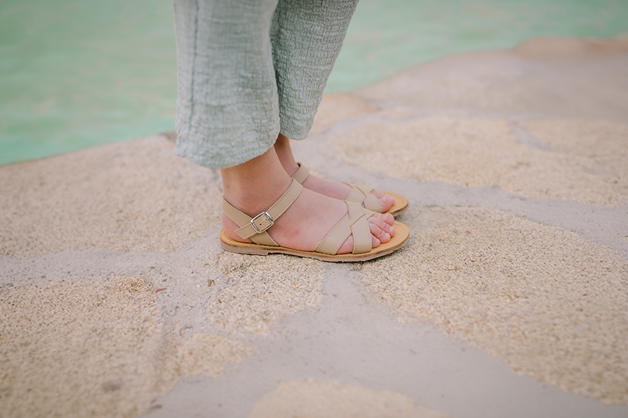 Sandale Fille Croisée Cuir Lisse 