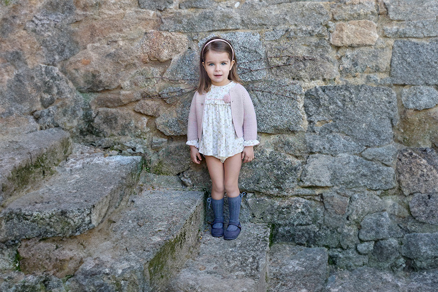 Babies piquées en serratex à boucle