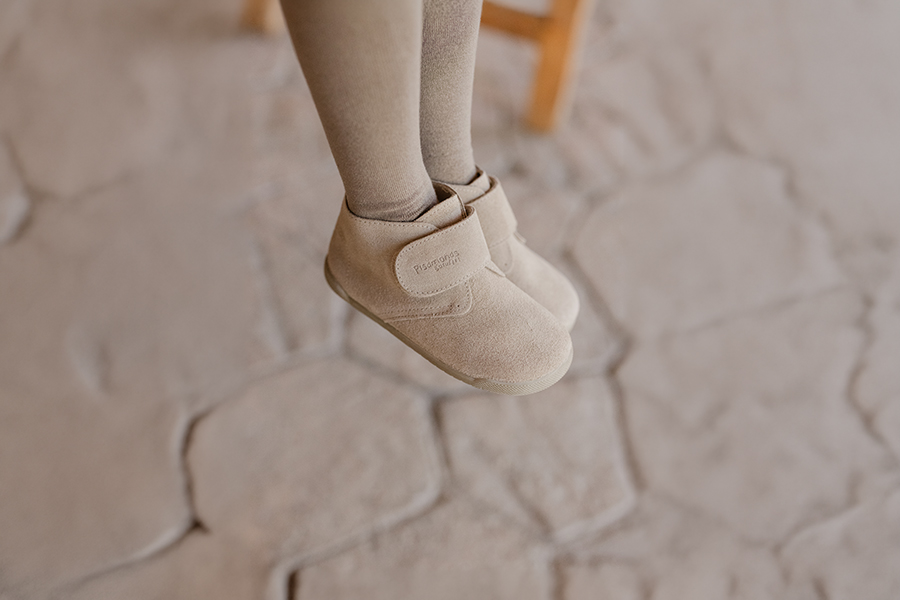 Bottines barefoot suède fermeture scratch