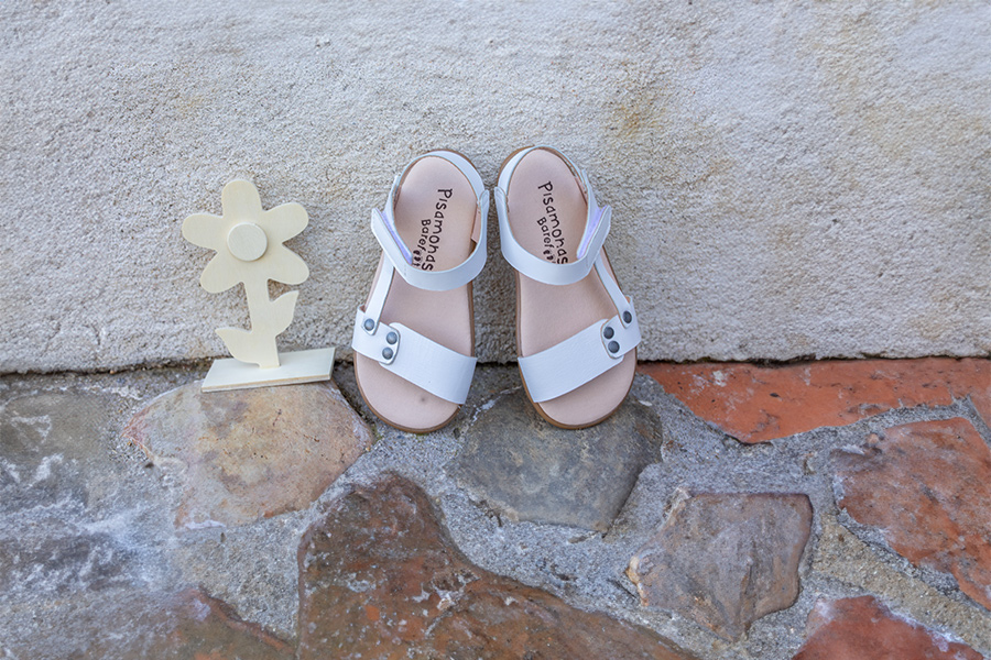 Sandales barefoot cuir clous