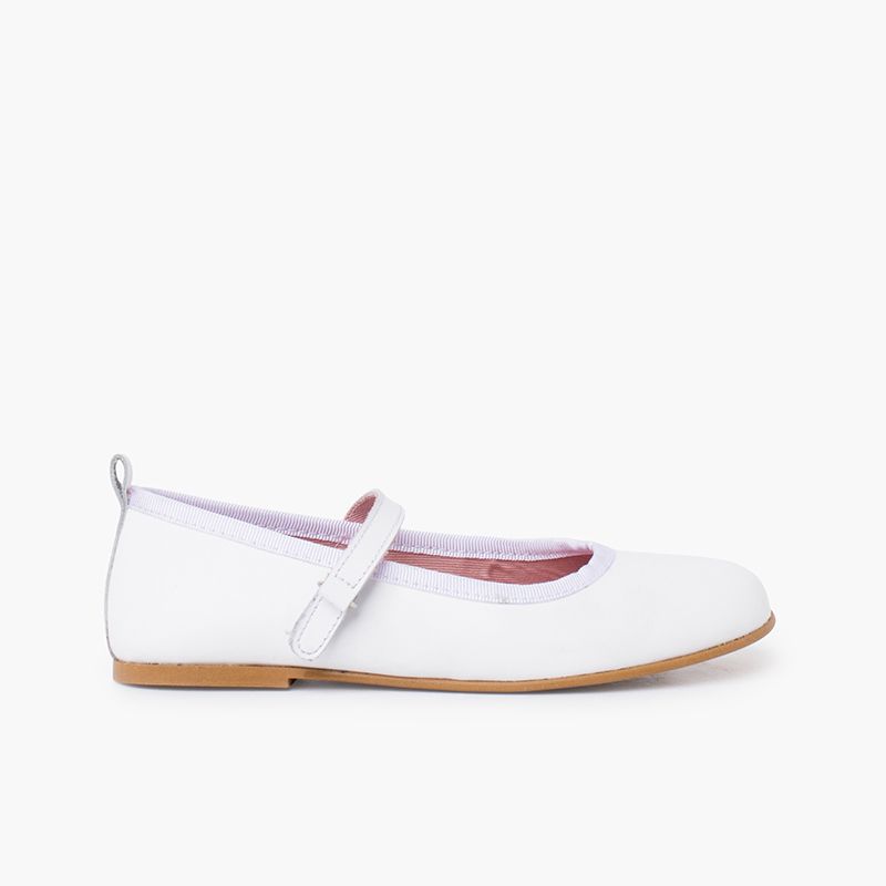 Chaussures babies de cérémonie pour filles avec une fine bande adhésive