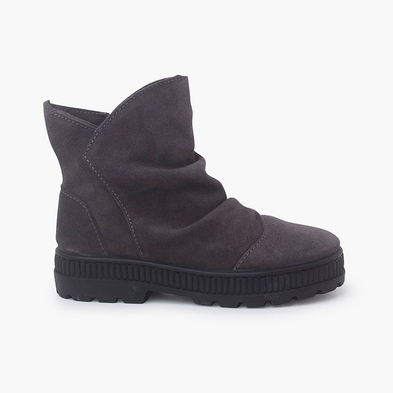Bottes en suède à effet froissé