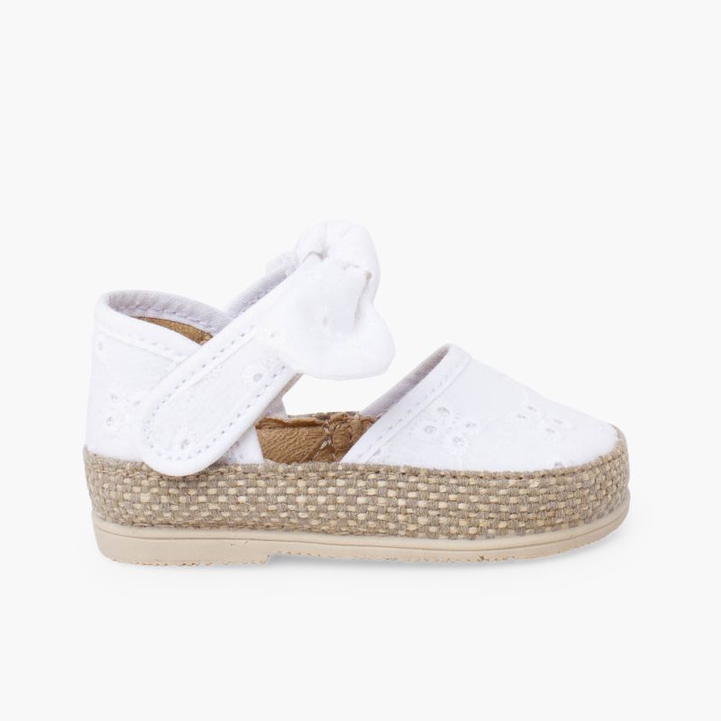 Espadrilles bébé broderie anglaise avec nœud