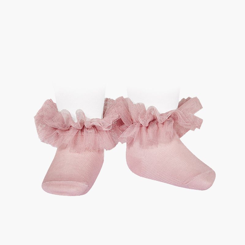 Chaussettes à la cheville avec une bande de tulle froncée