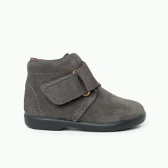 Botte adhérente à sangles croisées fendues Gris