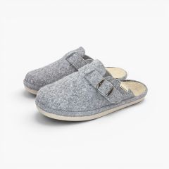 Chaussons type sabot souples feutre boucle Gris