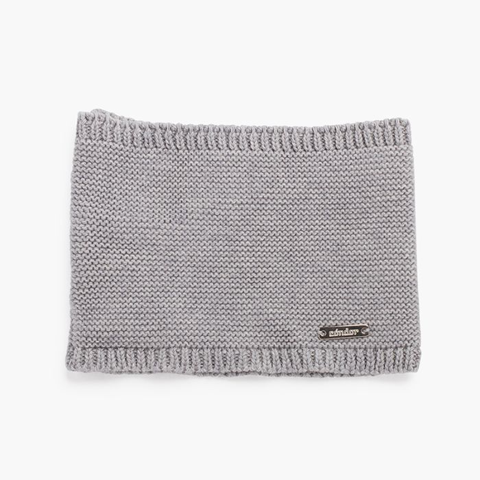 Col écharpe en tricot pour enfants