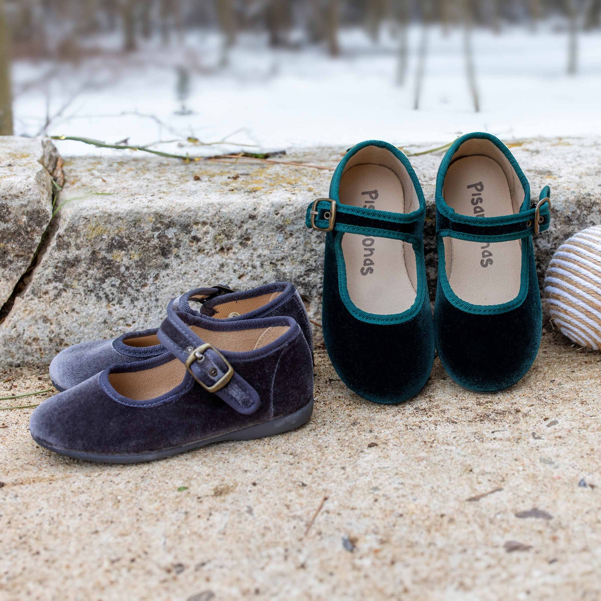 Chaussures en Velours avec fermeture à boucle Pisamonas