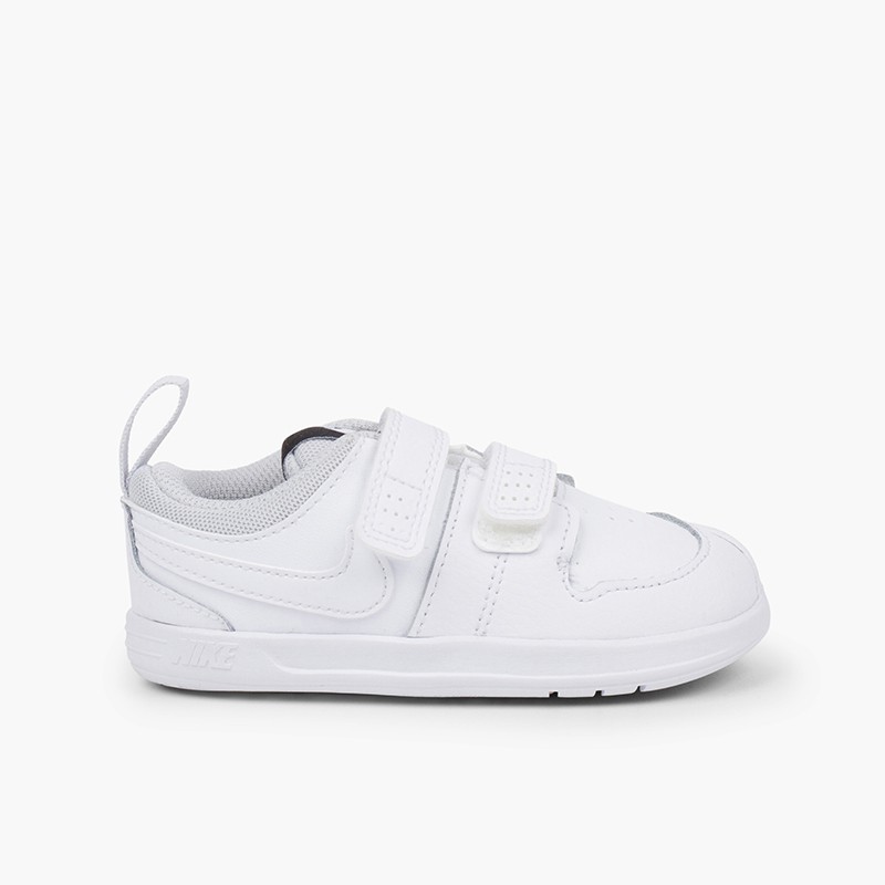 Baskets Sport Nike- petites tailles Blanc