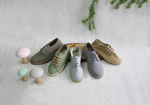 Comment Nettoyer les Chaussures de Communion pour Garçon Comment Nettoyer les Chaussures de Communion pour Garçon